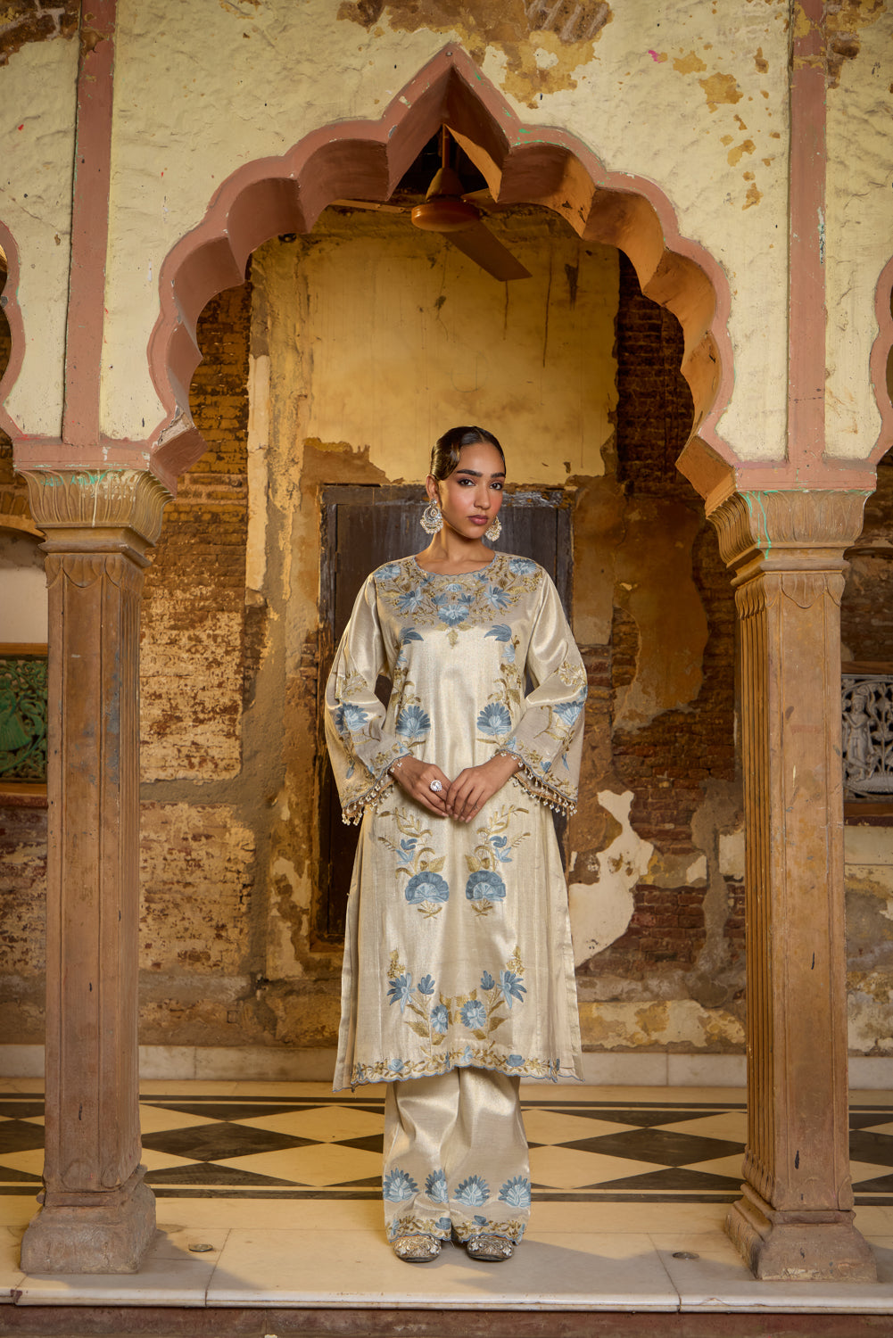 Nigar Ivory Gold Tissue Kalidaar Kurta Set