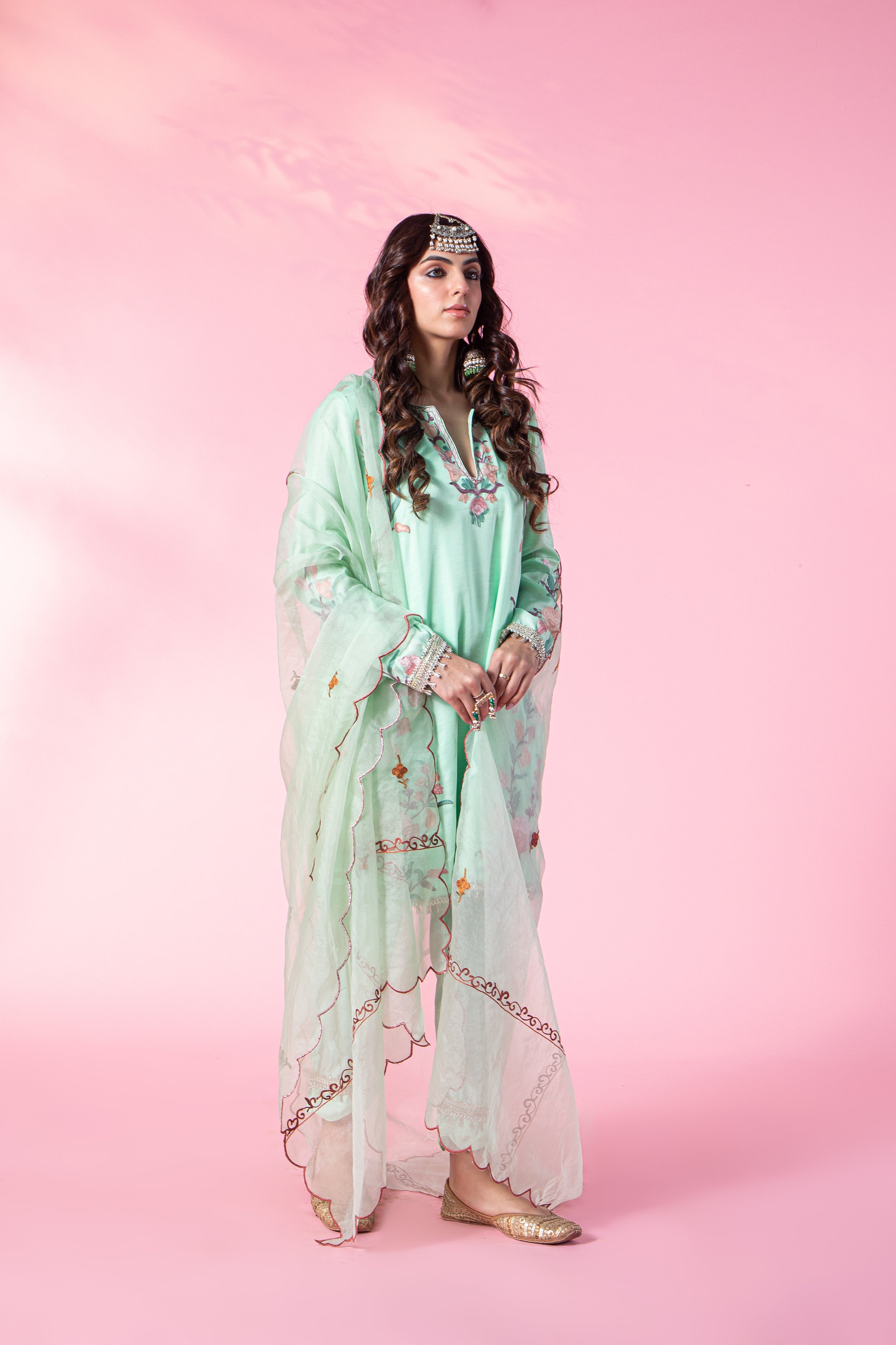 Resham Mint Green Aari Crepe Kurta Set