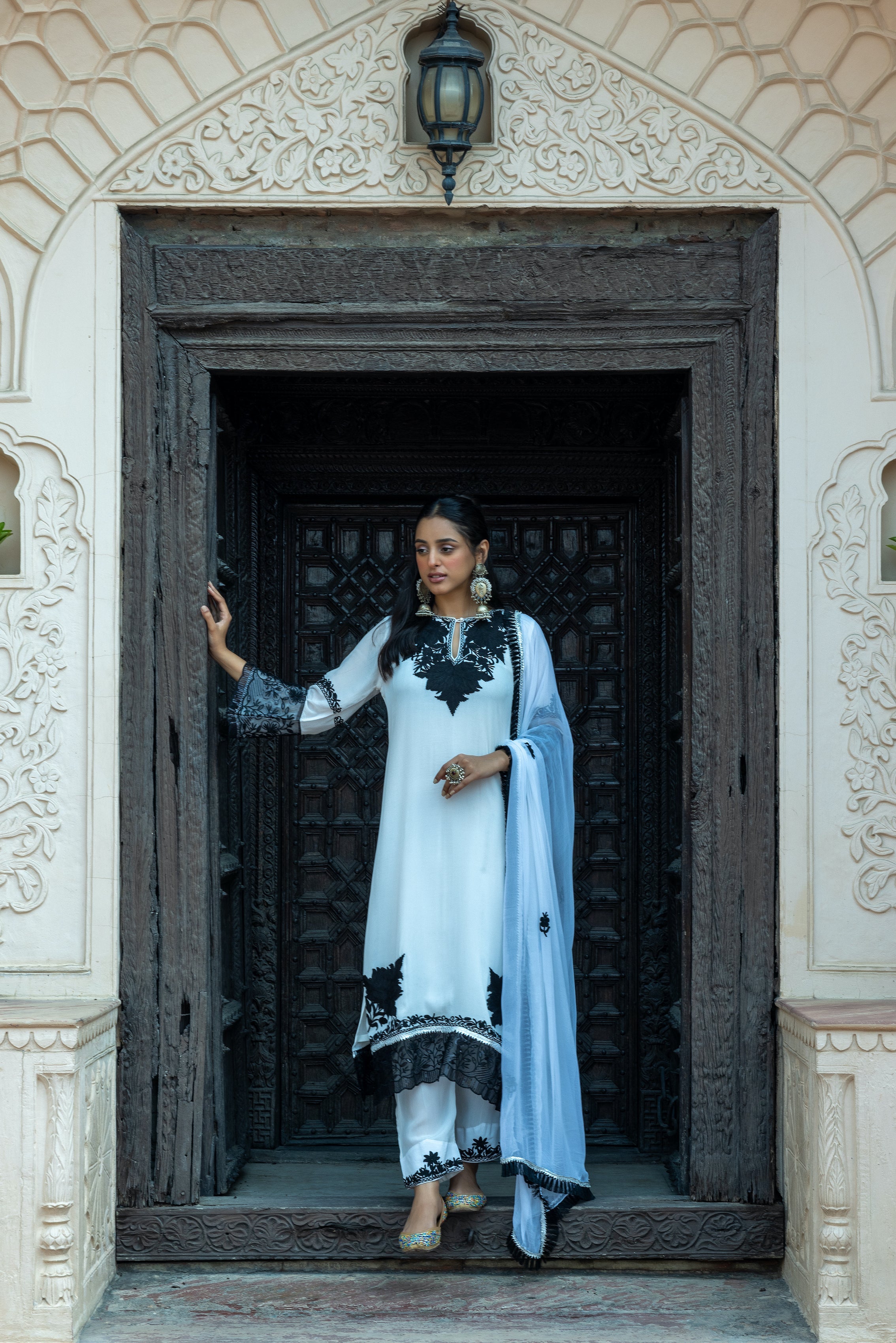 White Black Kashida Crepe Kurta Set