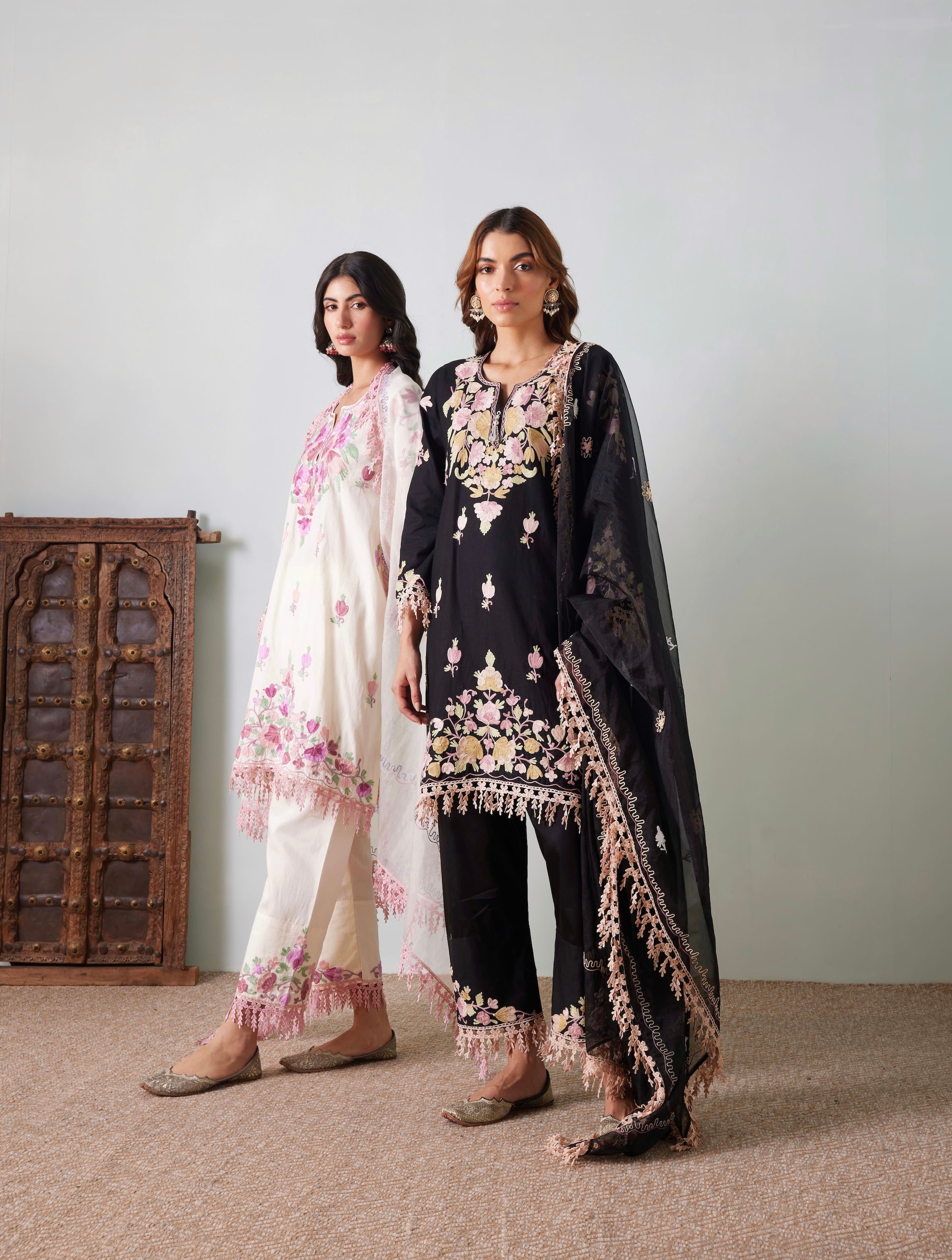 Black Shades of Pink Cotton Pheran Set