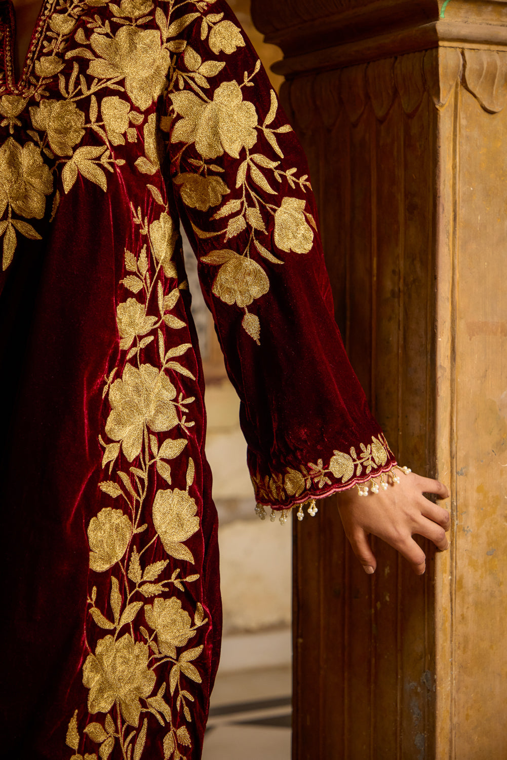 Sunehri Burgundy Silk Velvet Pheran Set