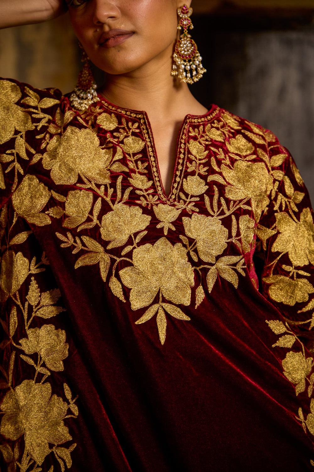 Sunehri Burgundy Silk Velvet Pheran Set