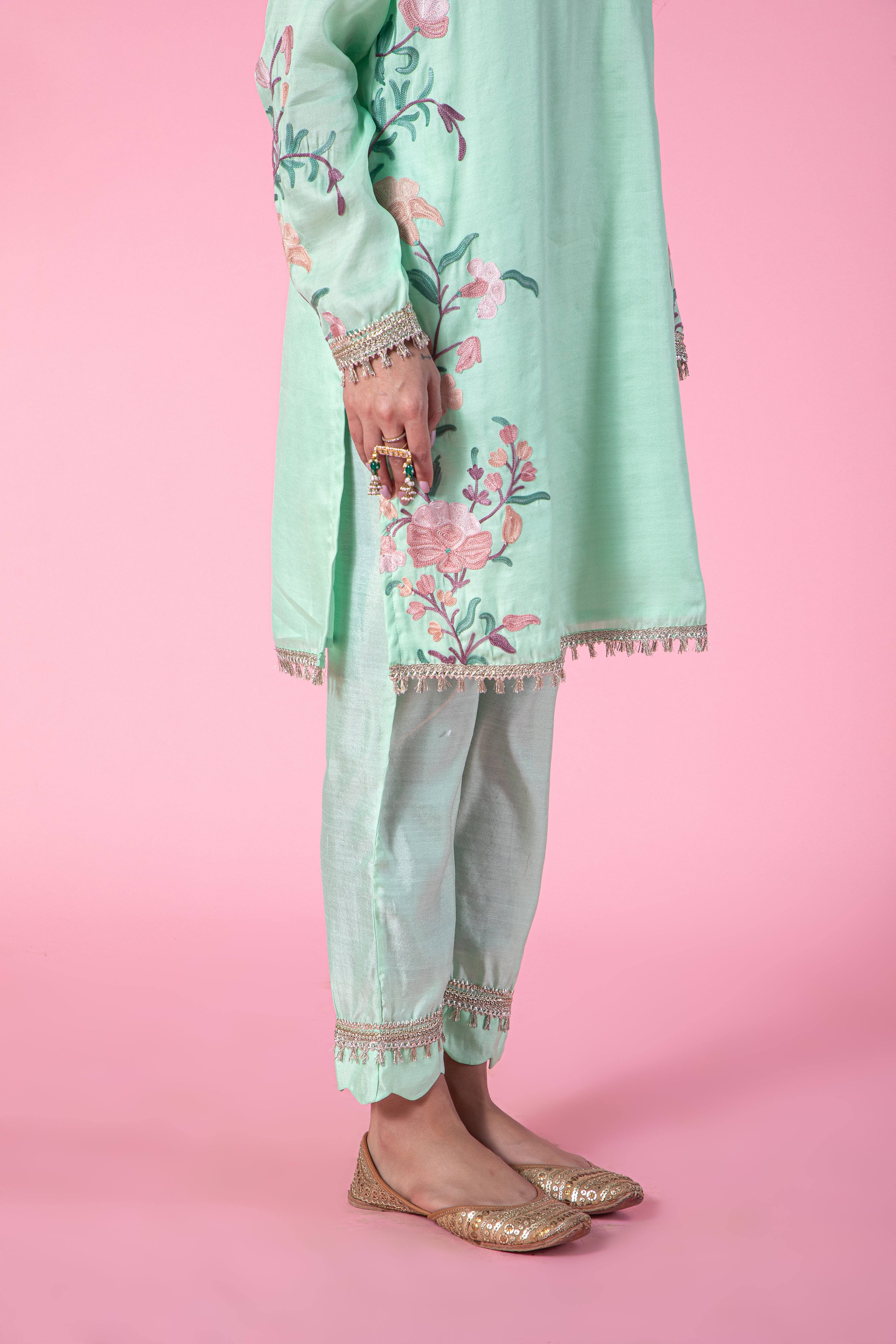 Resham Mint Green Aari Crepe Kurta Set