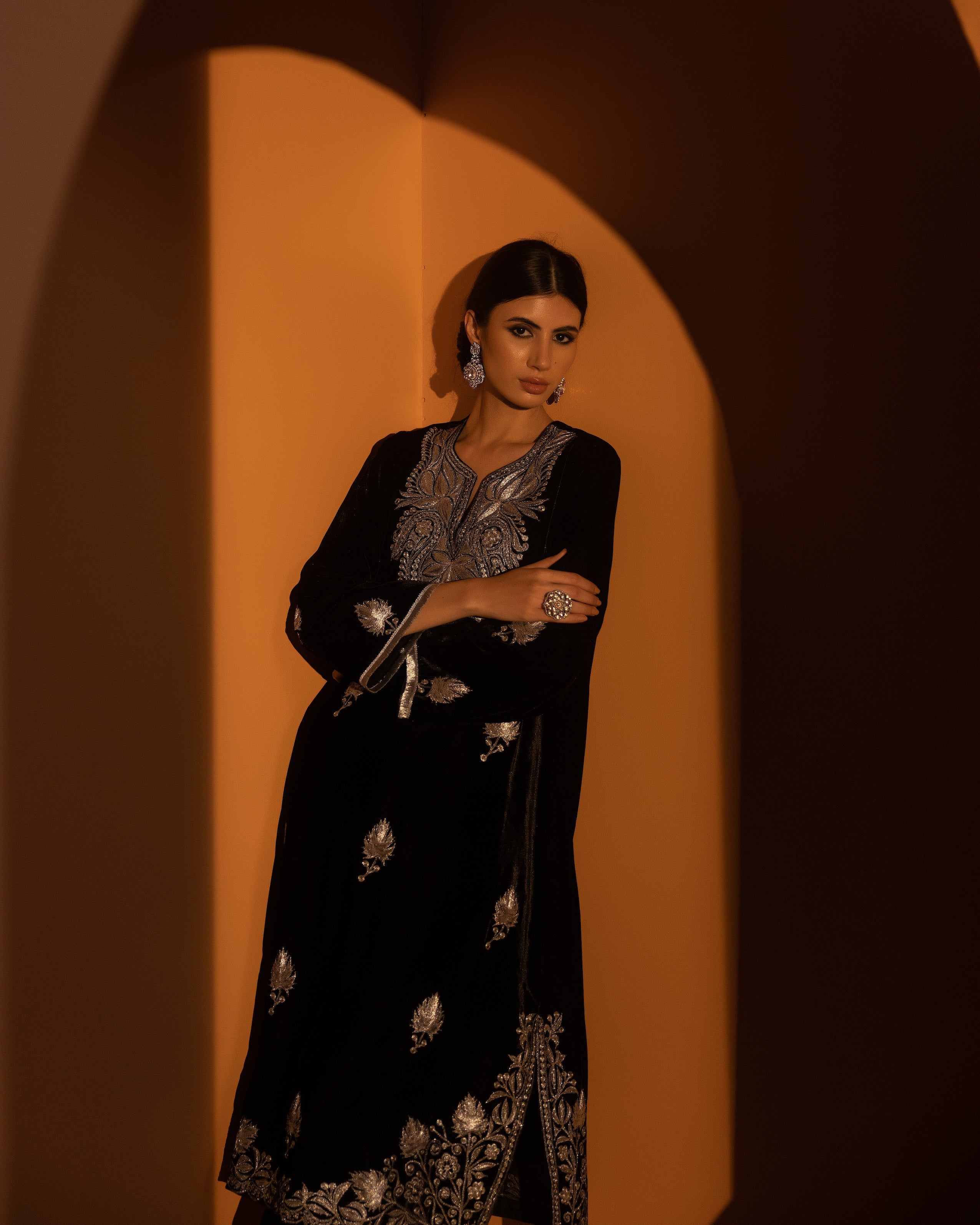 Black Raeshmi Silk Velvet Kurta Set